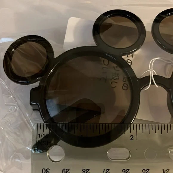 Tokyo Disney Resort Exclusive Mickey Mouse Black Sunglasses - Picture 4 of 5